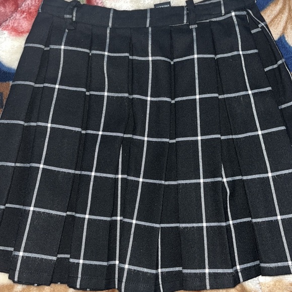 Hot Topic Skirt - Picture 2 of 5